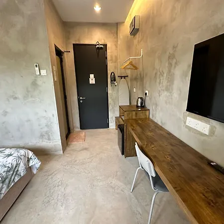 Chrisenbel Hideaway Retreat Apartment Petaling Jaya Room photo
