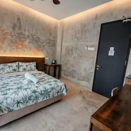 Chrisenbel Hideaway Retreat Apartment Petaling Jaya Exterior photo
