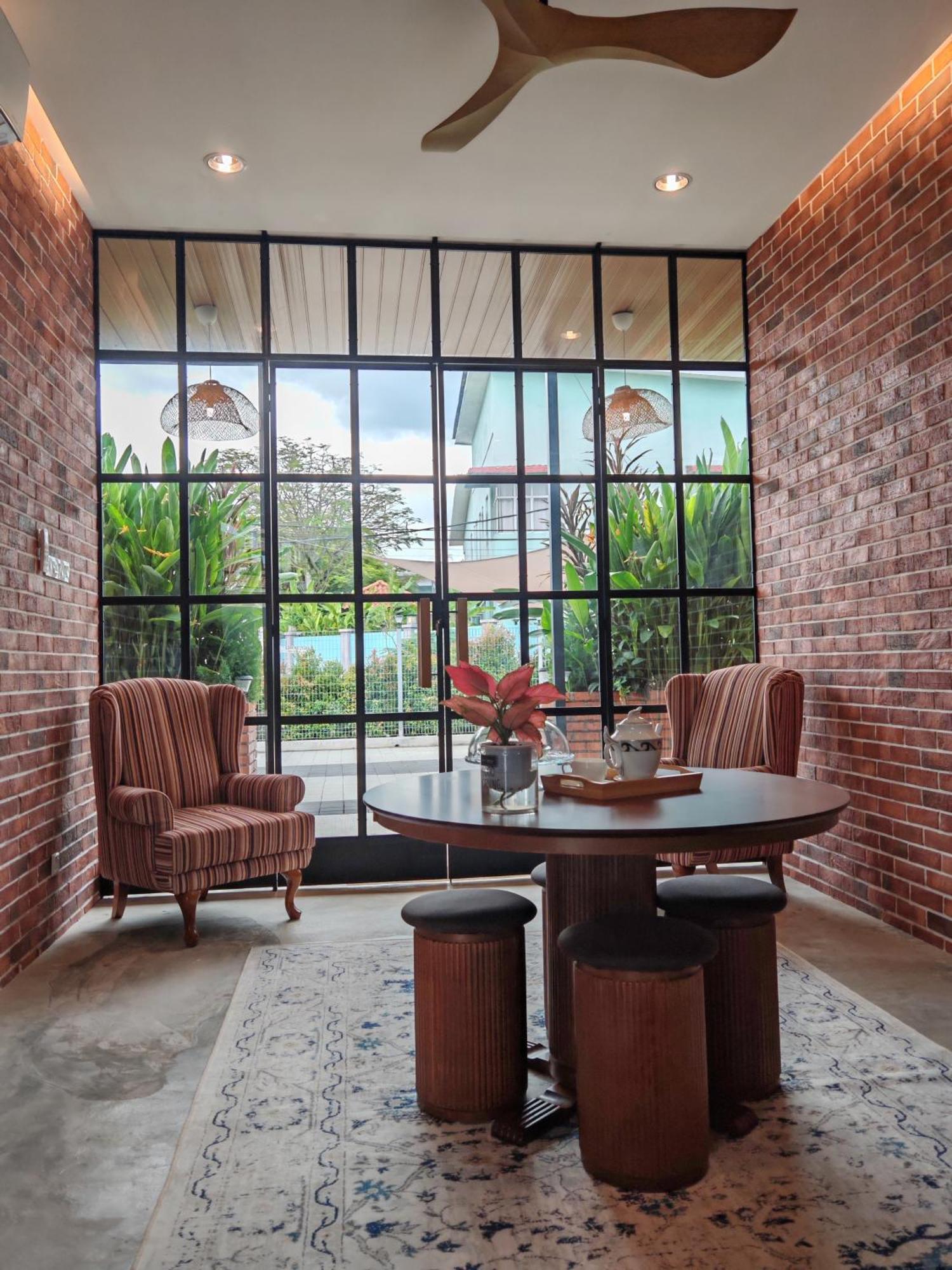 Chrisenbel Hideaway Retreat Homestay *