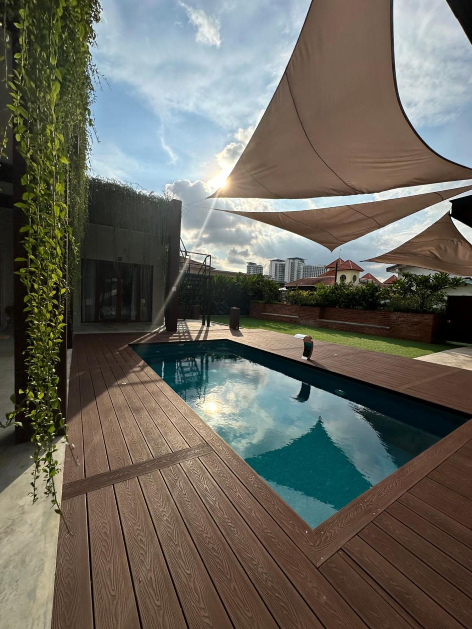 Chrisenbel Hideaway Retreat Petaling Jaya
